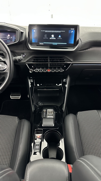 PEUGEOT 2008 II 1.2 PureTech 130ch GT EAT8 - ref: 8-GLI00008727 - Photo 15