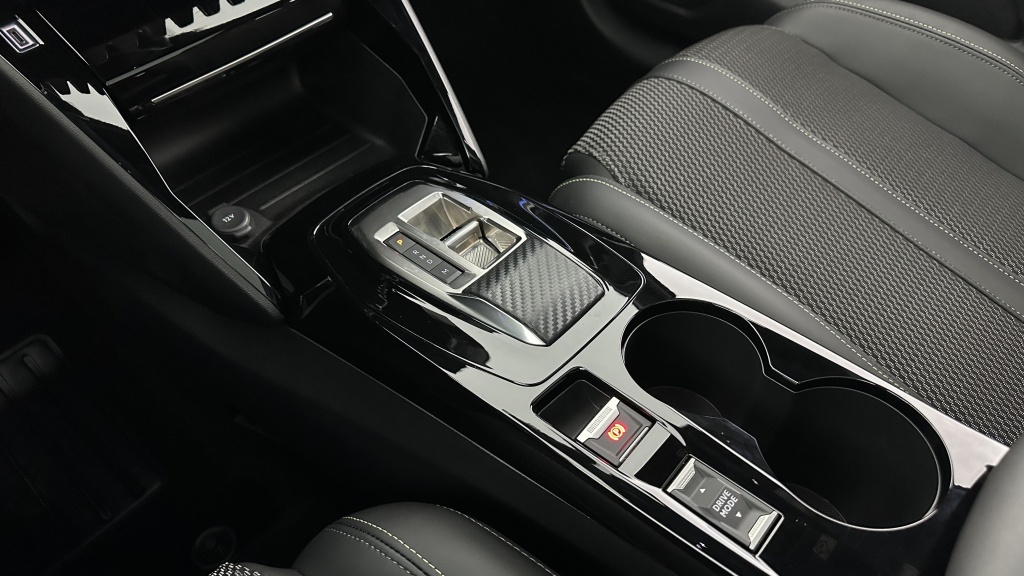 PEUGEOT 208 II 1.2 Hybrid 136ch GT e-DCS6 - ref: 8-GLI00009330 - Photo 16