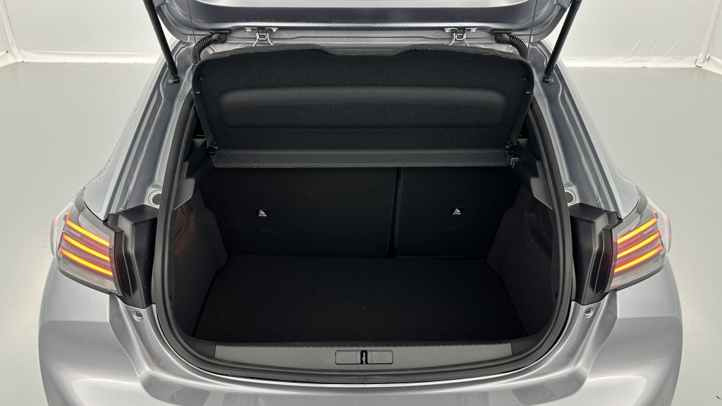 PEUGEOT 208 1.2 Hybrid 110ch Allure e-DCS6 - ref: 8-GLI00009514 - Photo 10