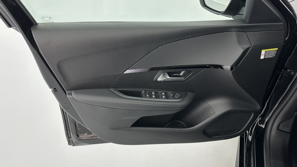 PEUGEOT 208 1.2 Hybrid 110ch Allure e-DCS6 - ref: 8-GLI00009591 - Photo 12