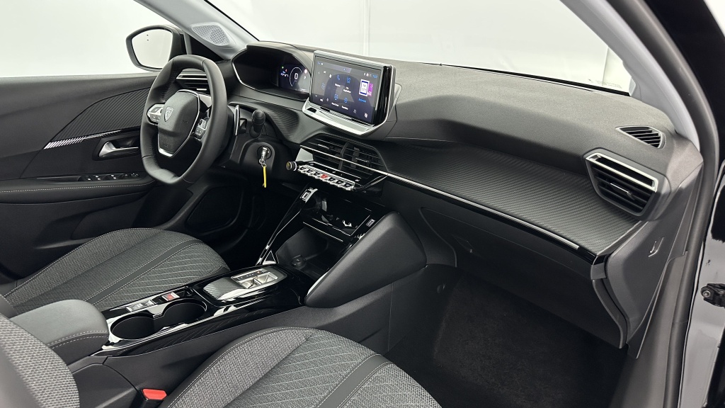 PEUGEOT 208 1.2 Hybrid 110ch Allure e-DCS6 - ref: 8-GLI00009594 - Photo 8