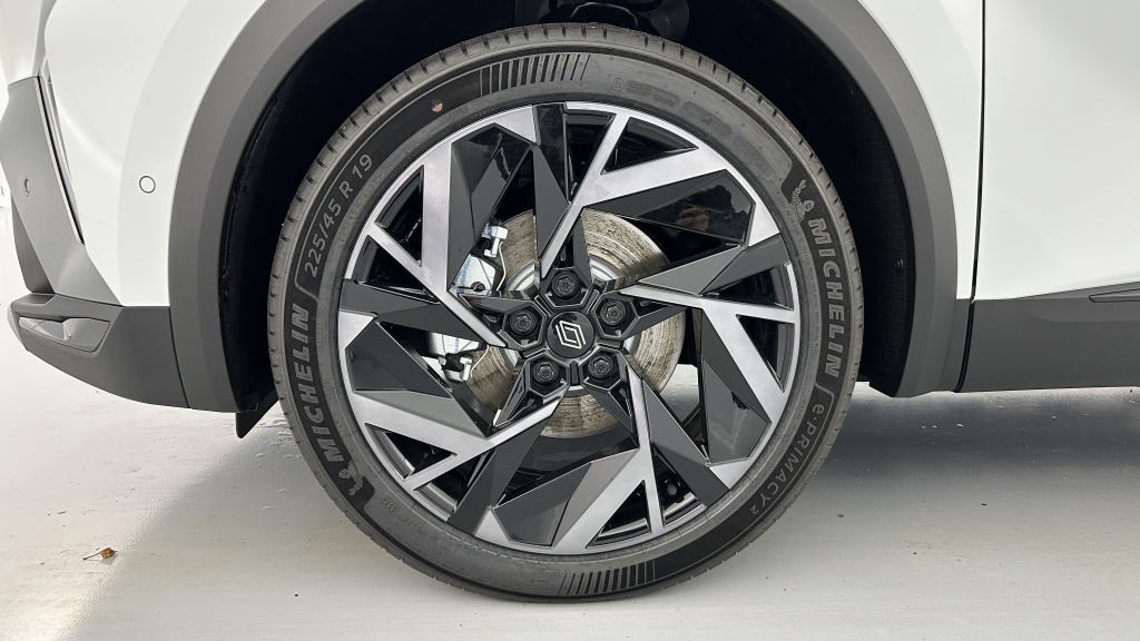 RENAULT Symbioz 1.8 E-Tech full hybrid 160ch Esprit Alpine - ref: 8-GLI00009597 - Photo 12