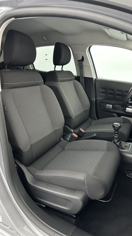 CITROEN C3 1.2 PureTech 110ch Max - ref: 8-GLI00009848 - Photo 16