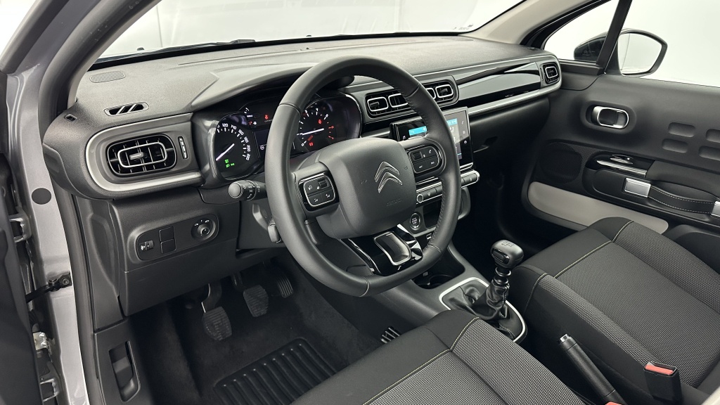CITROEN C3 1.2 PureTech 110ch Max - ref: 8-GLI00009848 - Photo 6