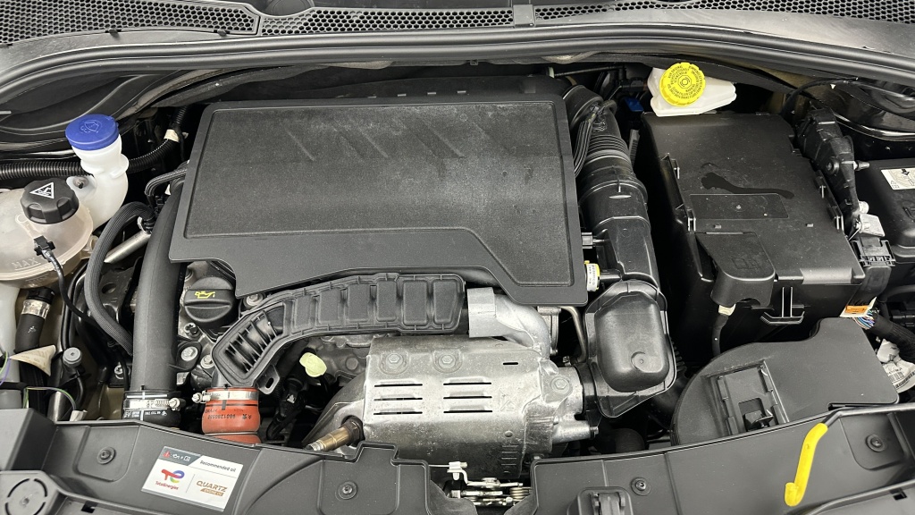 CITROEN C3 1.2 PureTech 110ch Max - ref: 8-GLI00009849 - Photo 11