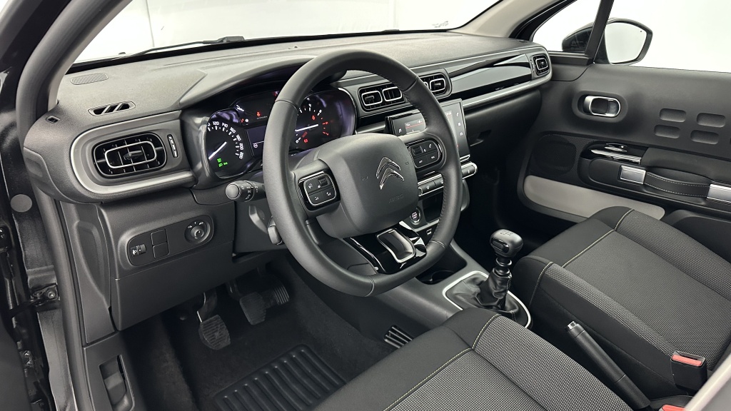 CITROEN C3 1.2 PureTech 110ch Max - ref: 8-GLI00009853 - Photo 6