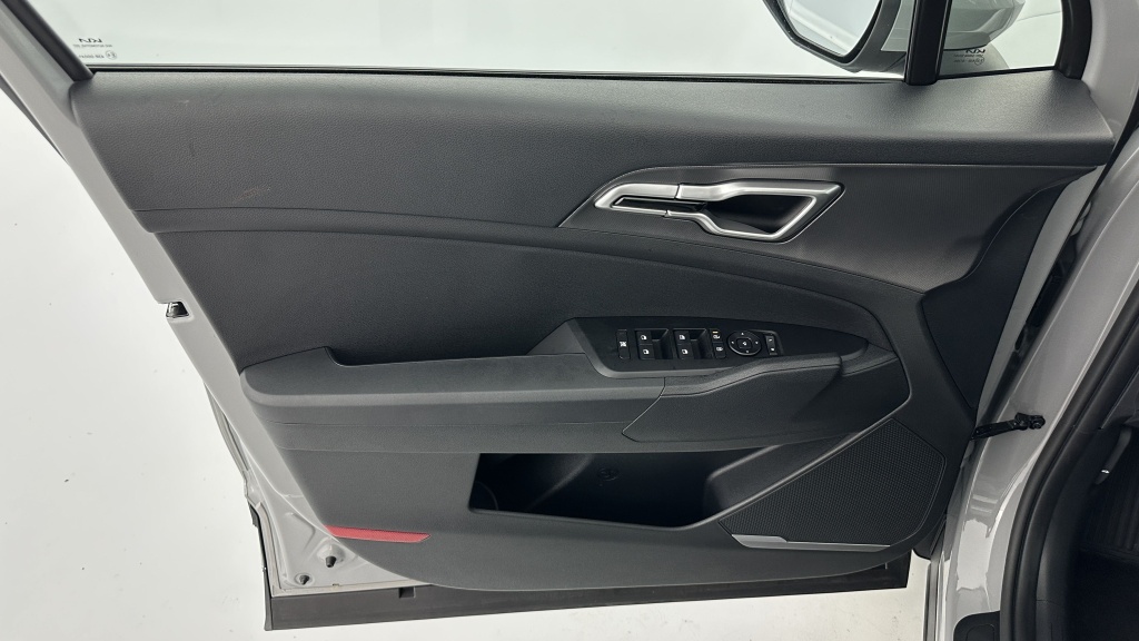 KIA Sportage V 1.6 T-GDi 239ch HEV Motion BVA6 - ref: 8-GLI00009936 - Photo 13