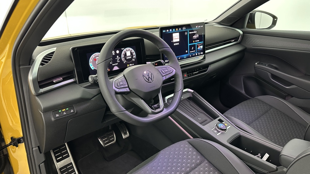 VOLKSWAGEN T-Roc 1.5 eTSI EVO2 Hybrid 150ch R-Line DSG7 - ref: 8-GLI00010008 - Photo 6