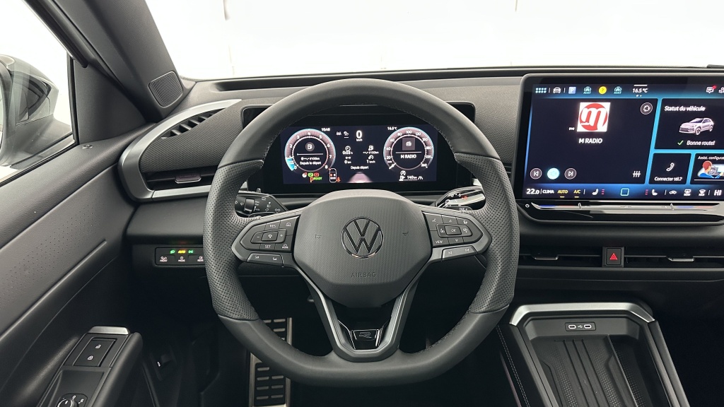 VOLKSWAGEN T-Roc 1.5 eTSI EVO2 Hybrid 150ch R-Line DSG7 - ref: 8-GLI00010012 - Photo 13