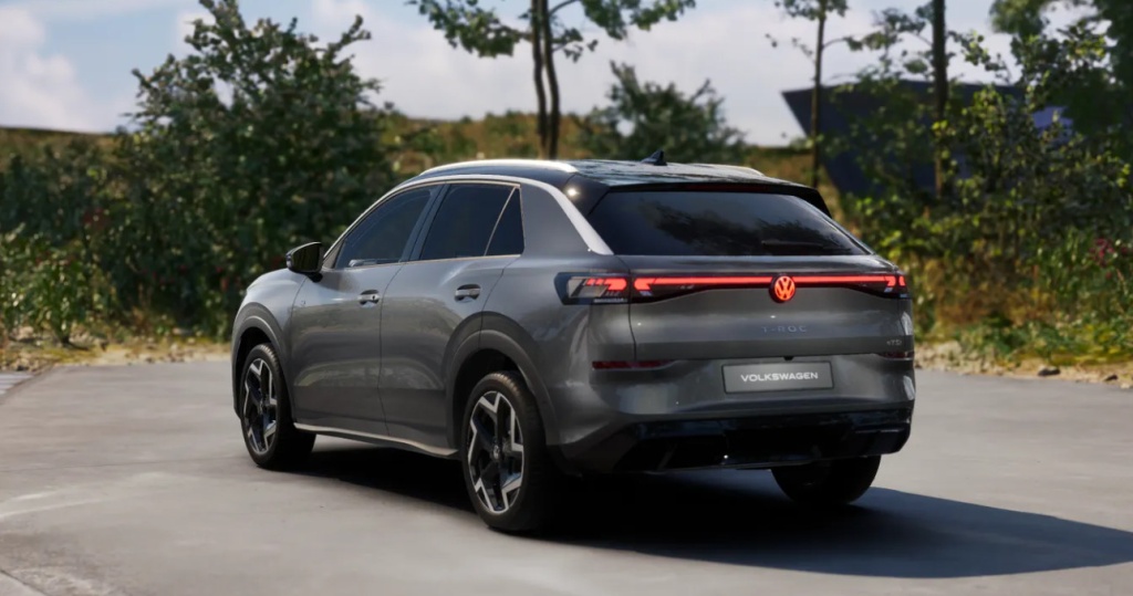 VOLKSWAGEN T-Roc 1.5 eTSI EVO2 Hybrid 150ch R-Line DSG7 - ref: 8-GLI00010017 - Photo 5