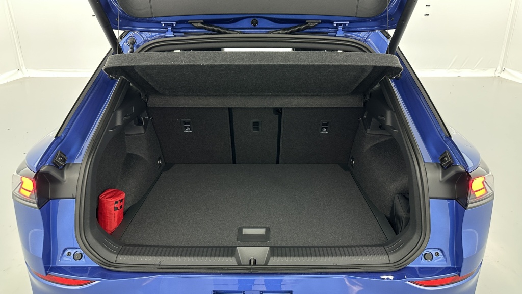 VOLKSWAGEN T-Roc 1.5 eTSI EVO2 Hybrid 150ch R-Line DSG7 - ref: 8-GLI00010018 - Photo 10