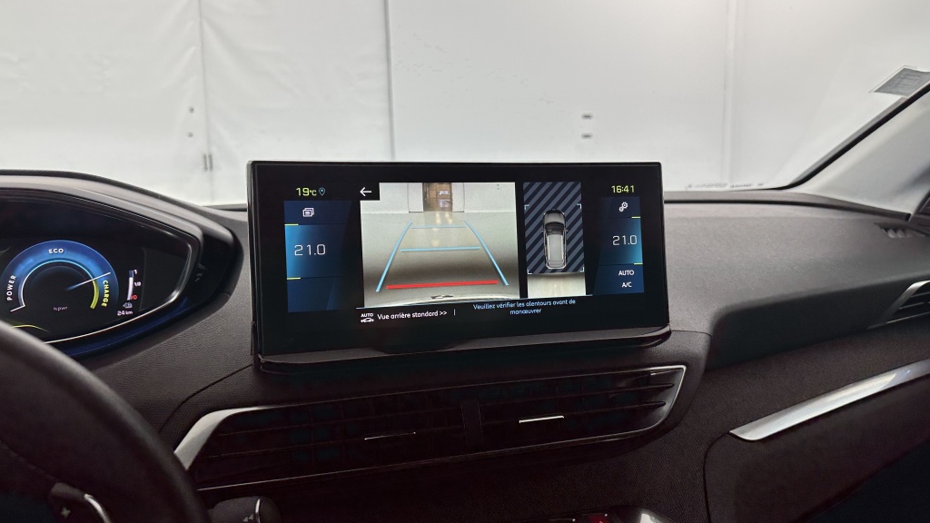 PEUGEOT 3008 II 1.6 Hybrid 225ch Allure Pack e-EAT8 - ref: 8-GLI00010119 - Photo 19