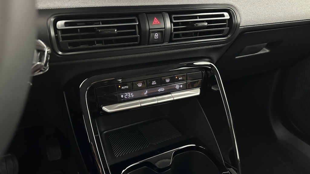 CITROEN C3 Aircross 1.2 Hybride 145ch Plus e-DCS6 - ref: 8-GLI00010199 - Photo 20