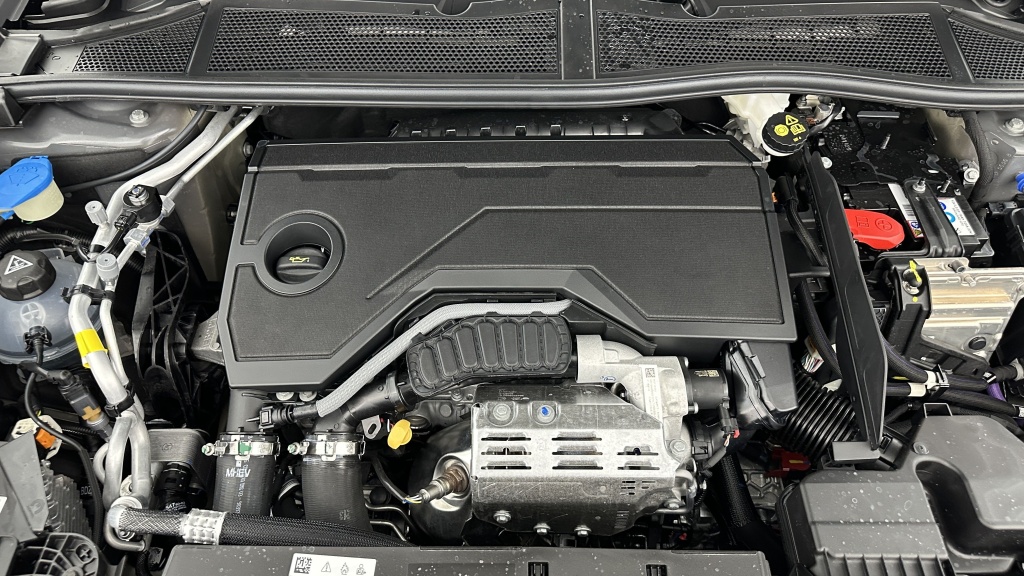 PEUGEOT 308 III(2) 1.2 Hybrid 145ch GT e-DCS6 - ref: 8-GLI00010346 - Photo 11