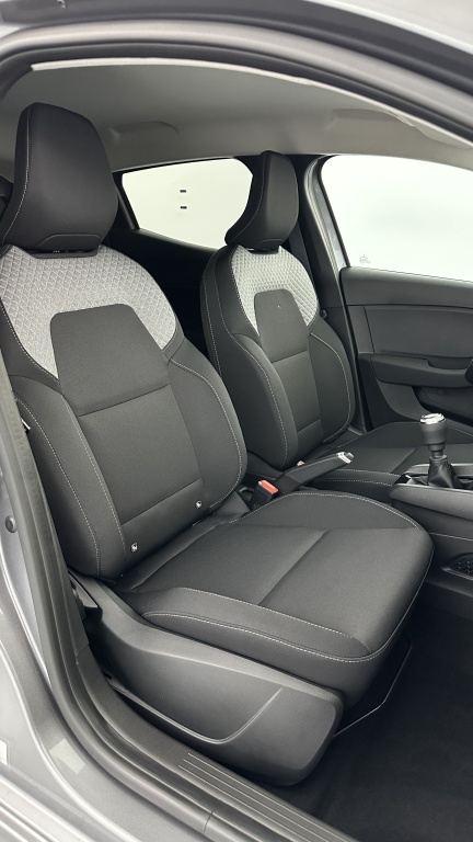 RENAULT Clio V(2) 1.5 Blue dCi 100ch Evolution - ref: 8-GLI00010423 - Photo 18