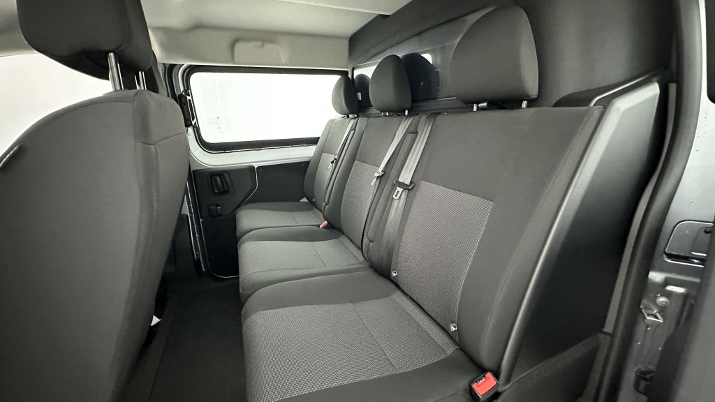 PEUGEOT Expert Cabine Approfondie M 2.0 BlueHDi 180ch EAT8 - ref: 8-GLI00010578 - Photo 8