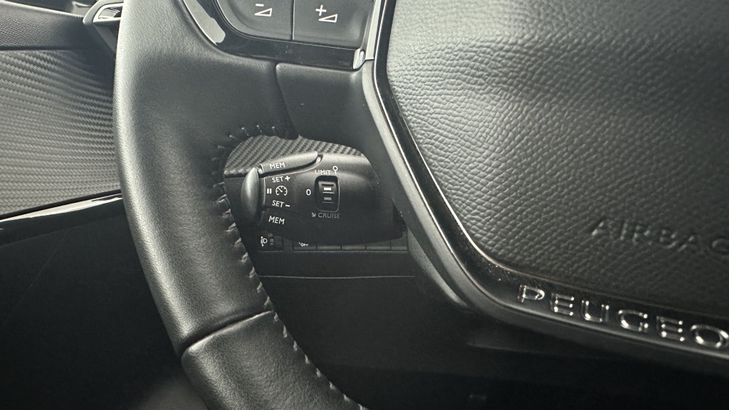 PEUGEOT 208 II 1.2 PureTech 75ch Active Pack - ref: 8-GLI00010833 - Photo 19