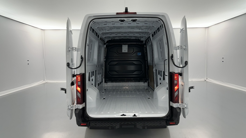 NISSAN Interstar 3T5 L3H2 2.0 dCi 150ch N-CONNECTA - ref: 8-GLI00011244 - Photo 9