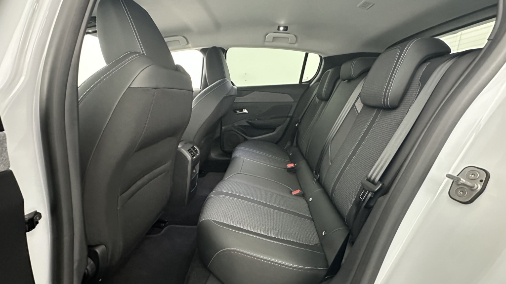 PEUGEOT 308 1.5 BlueHDi 130ch Allure EAT8 - ref: 8-GLI00011291 - Photo 9