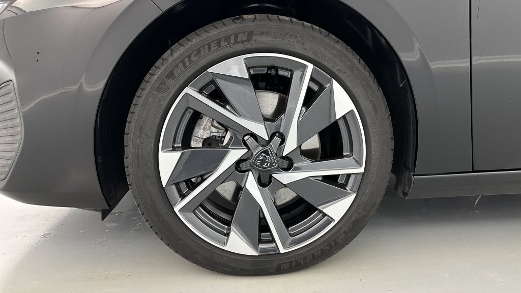 PEUGEOT 308 1.5 BlueHDi 130ch Allure EAT8 - ref: 8-GLI00011379 - Photo 12