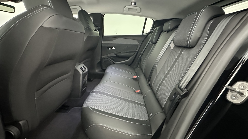 PEUGEOT 308 1.5 BlueHDi 130ch Allure EAT8 - ref: 8-GLI00011379 - Photo 9