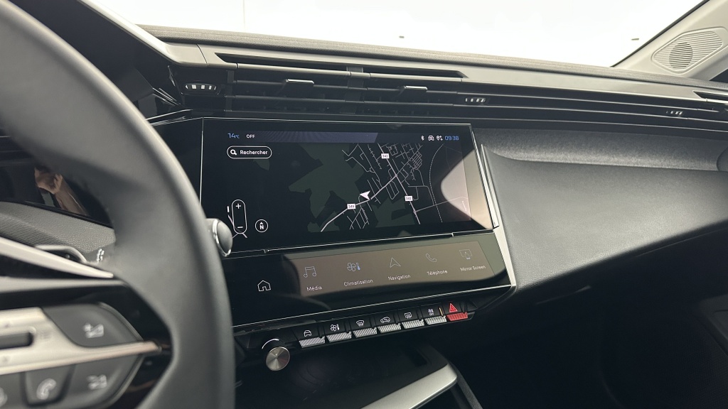 PEUGEOT 308 1.5 BlueHDi 130ch Allure EAT8 - ref: 8-GLI00011399 - Photo 18