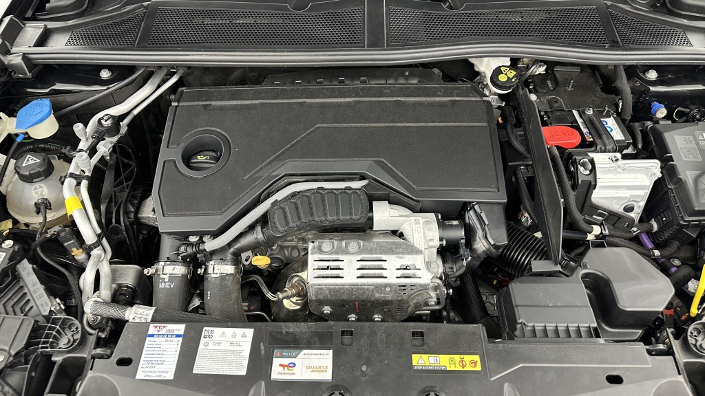 PEUGEOT 308 1.2 Hybrid 136ch Allure e-DCS6 - ref: 8-GLI00011681 - Photo 11