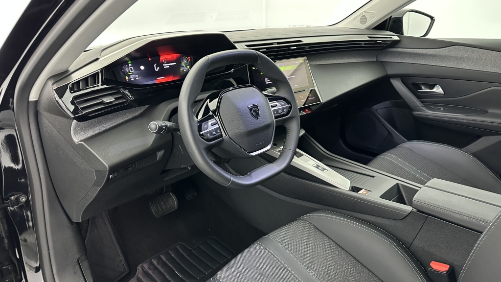 PEUGEOT 308 1.2 Hybrid 136ch Allure e-DCS6 - ref: 8-GLI00011681 - Photo 6