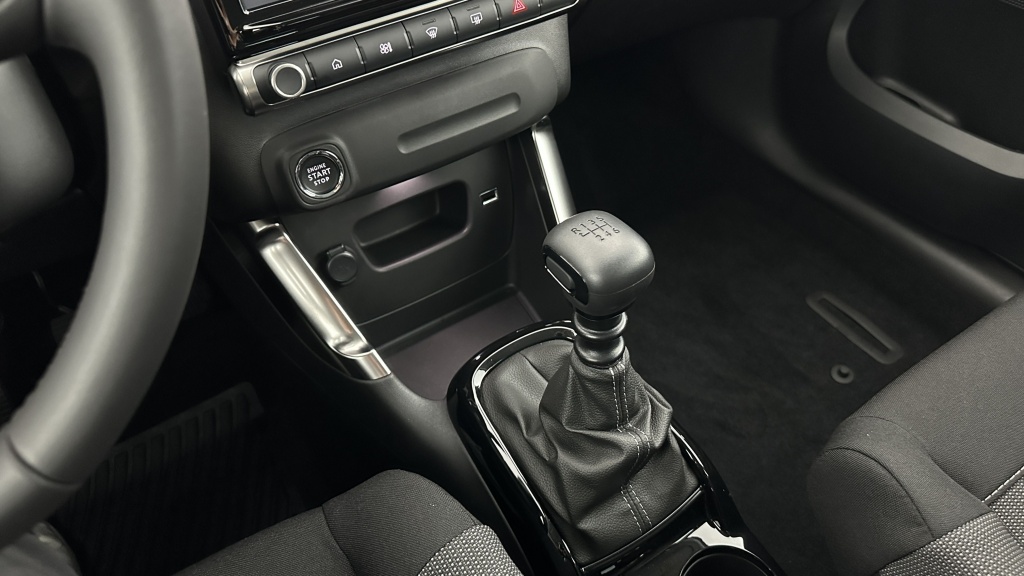 CITROEN C3 Aircross 1.2 PureTech 110ch Shine - ref: 8-GLI00011682 - Photo 17