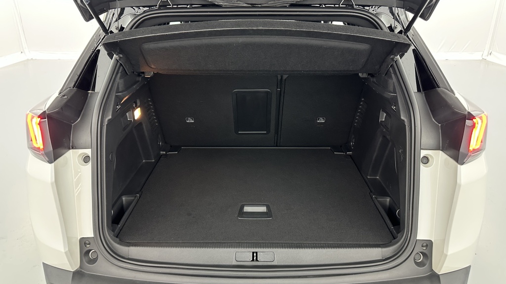 PEUGEOT 3008 III 1.2 PureTech 130ch GT EAT8 - ref: 8-GLI00011712 - Photo 10