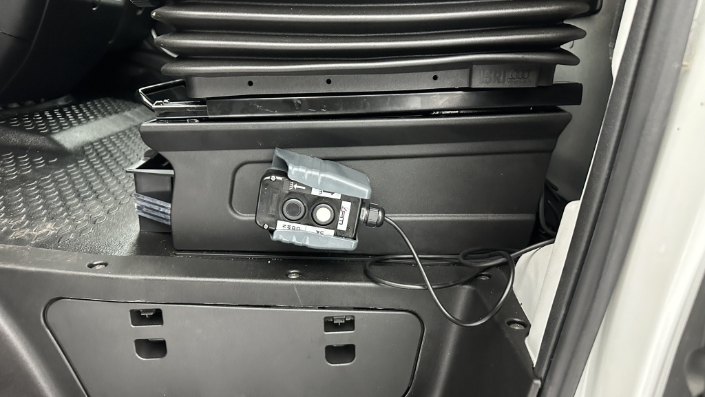 IVECO Daily 35S14 2.3 136ch 3750 Benne + Coffre JPM - ref: 8-GLI00012131 - Photo 15