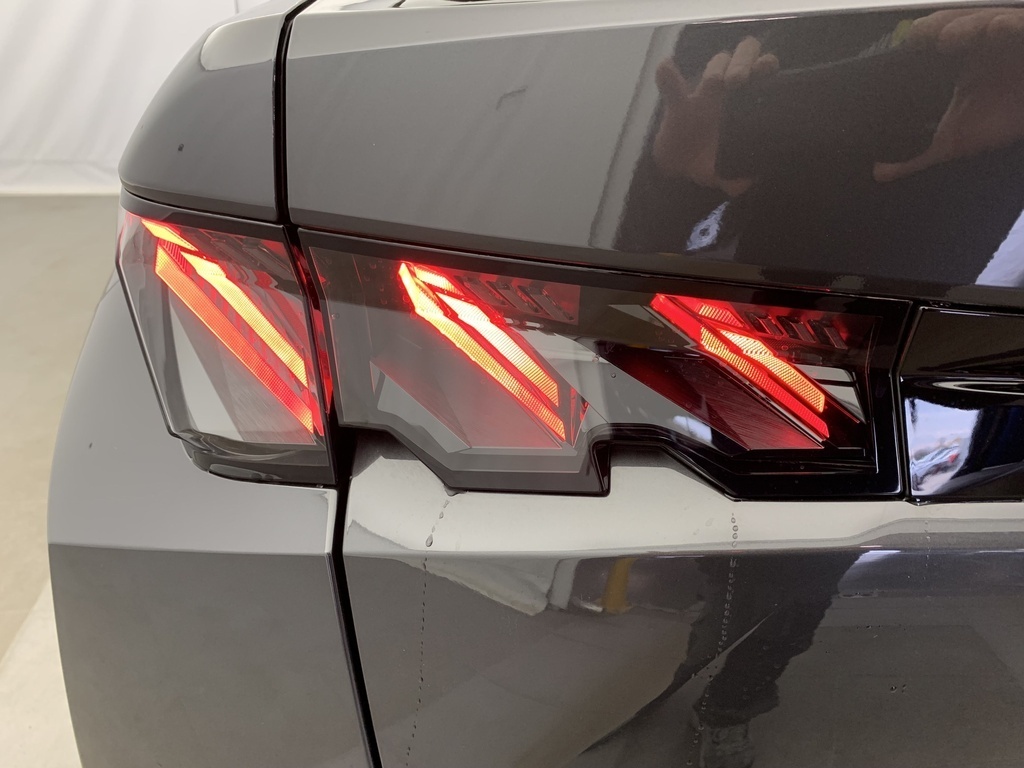 PEUGEOT 3008 Hybrid 145 e-DCS6 GT - ref: 8-GLI00012163 - Photo 13