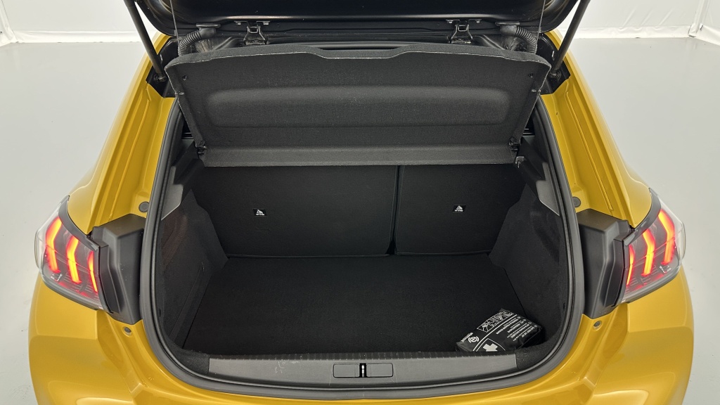 PEUGEOT 208 II 1.2 PureTech 100ch GT EAT8 - ref: 8-GLI00012363 - Photo 10