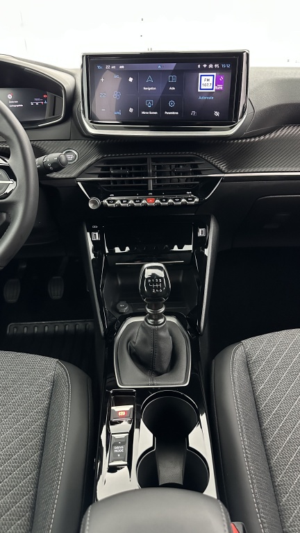 PEUGEOT 2008 1.2 PureTech 100ch Allure - ref: 8-GLI00012400 - Photo 16