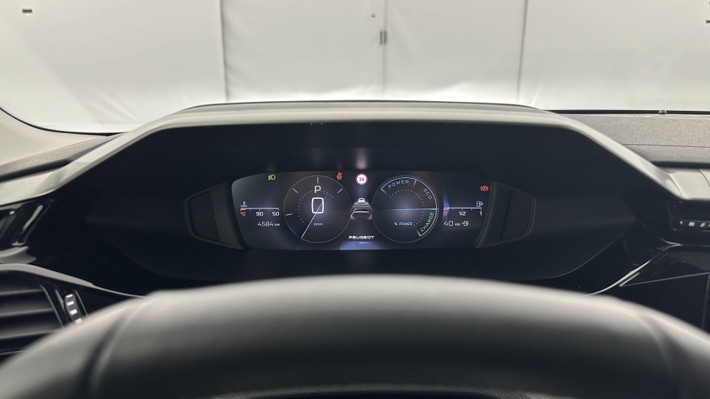 PEUGEOT 308 1.2 Hybrid 136ch Allure e-DCS6 - ref: 8-GLI00012401 - Photo 15