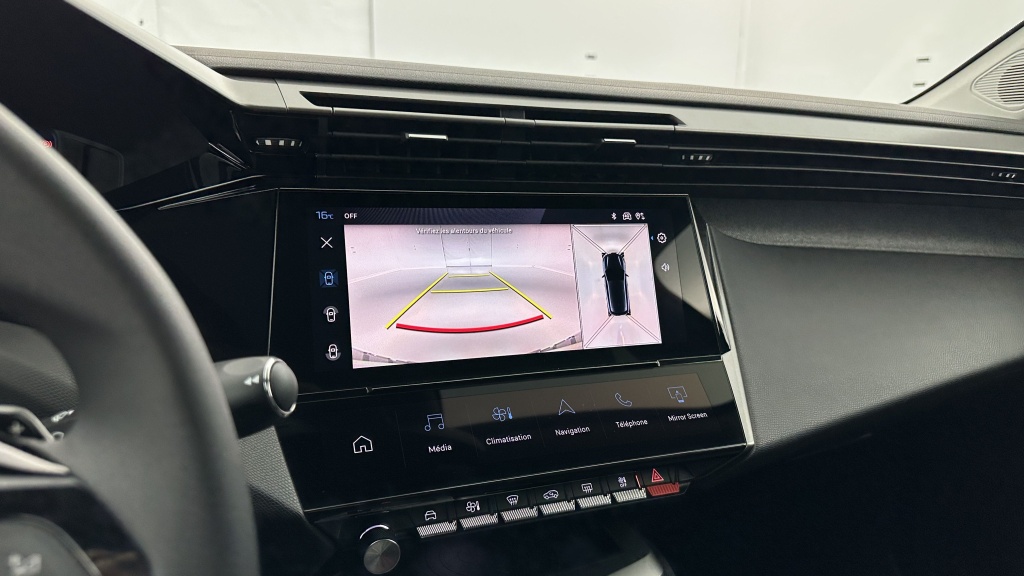 PEUGEOT 308 1.2 Hybrid 145ch Allure e-DCS6 - ref: 8-GLI00012404 - Photo 20