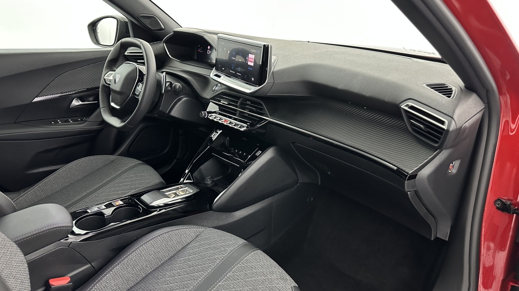 PEUGEOT 2008 II 1.2 Hybrid 145ch Allure e-DCS6 - ref: 8-GLI00012407 - Photo 8