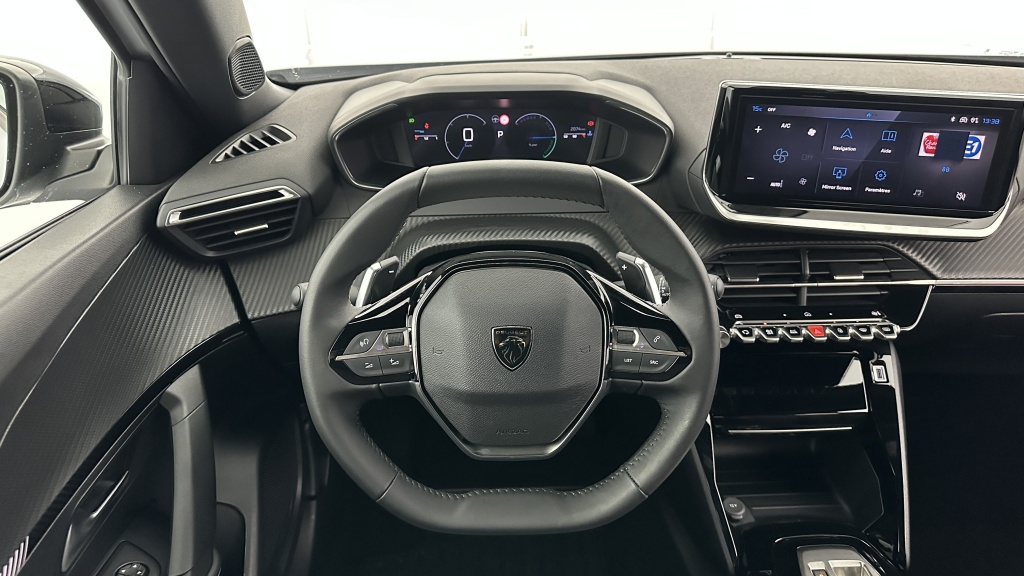 PEUGEOT 2008 II 1.2 Hybrid 136ch Allure e-DCS6 - ref: 8-GLI00012409 - Photo 13