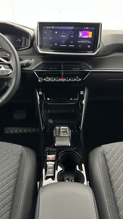 PEUGEOT 2008 II 1.2 Hybrid 145ch Allure e-DCS6 - ref: 8-GLI00012416 - Photo 15