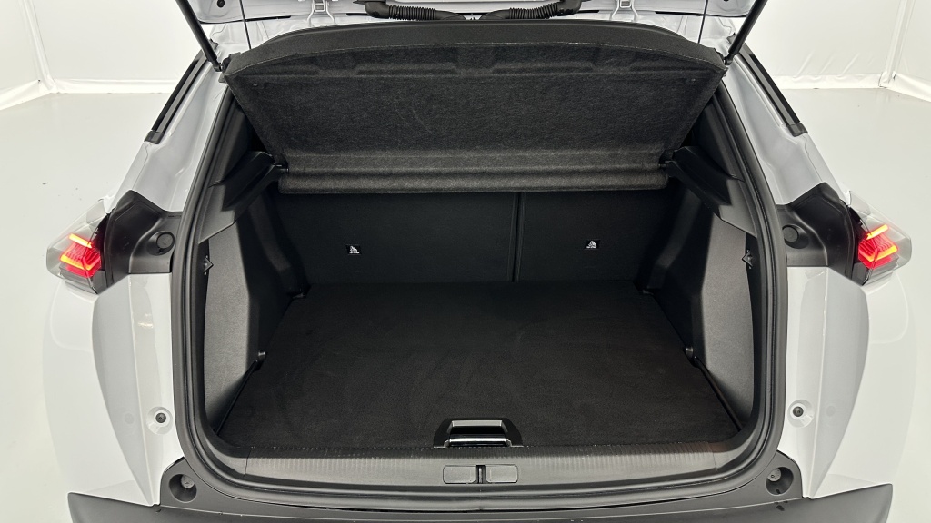 PEUGEOT 2008 II 1.2 Hybrid 145ch Allure e-DCS6 - ref: 8-GLI00012424 - Photo 10