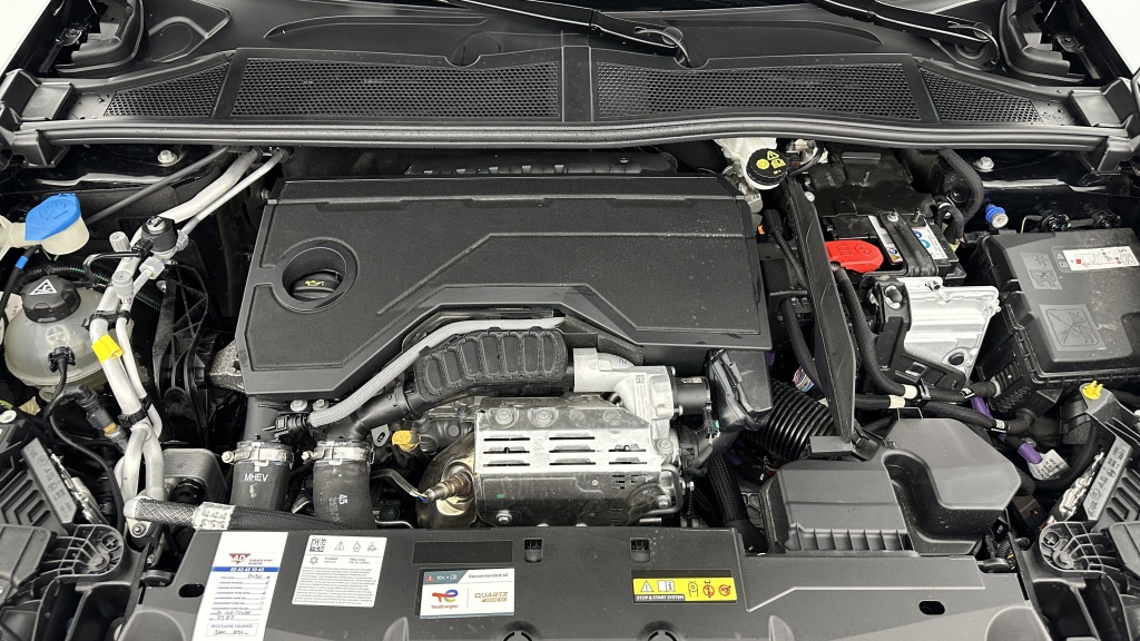 PEUGEOT 308 SW 1.2 Hybrid 145ch Allure e-DCS6 - ref: 8-GLI00012452 - Photo 11