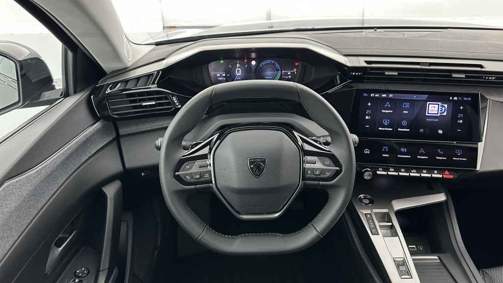 PEUGEOT 308 SW 1.2 Hybrid 145ch Allure e-DCS6 - ref: 8-GLI00012452 - Photo 14