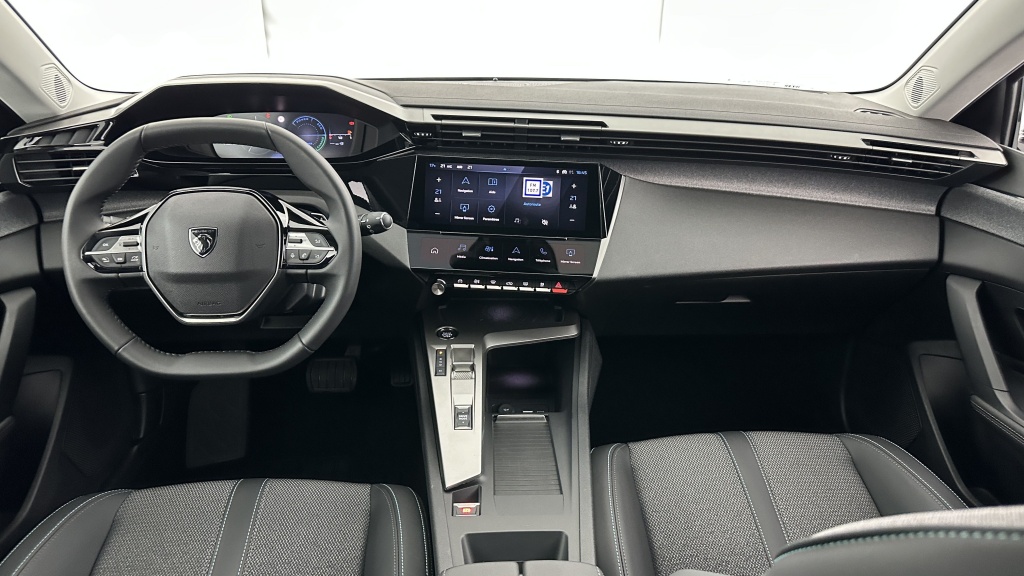 PEUGEOT 308 SW 1.2 Hybrid 145ch Allure e-DCS6 - ref: 8-GLI00012452 - Photo 7