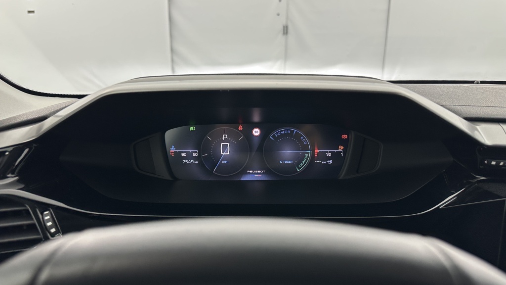 PEUGEOT 308 SW 1.2 Hybrid 145ch Allure e-DCS6 - ref: 8-GLI00012453 - Photo 15