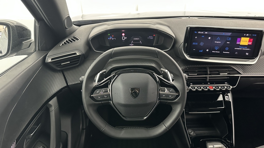 PEUGEOT 2008  II 1.2 Hybrid 145ch Allure e-DCS6 - ref: 8-GLI00012502 - Photo 14