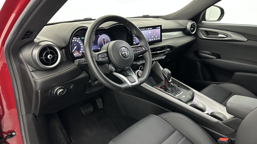 ALFA ROMEO Tonale 1.3 Hybride Rechargeable PHEV 280ch AT6 Ti - ref: 8-GLI00012645 - Photo 6