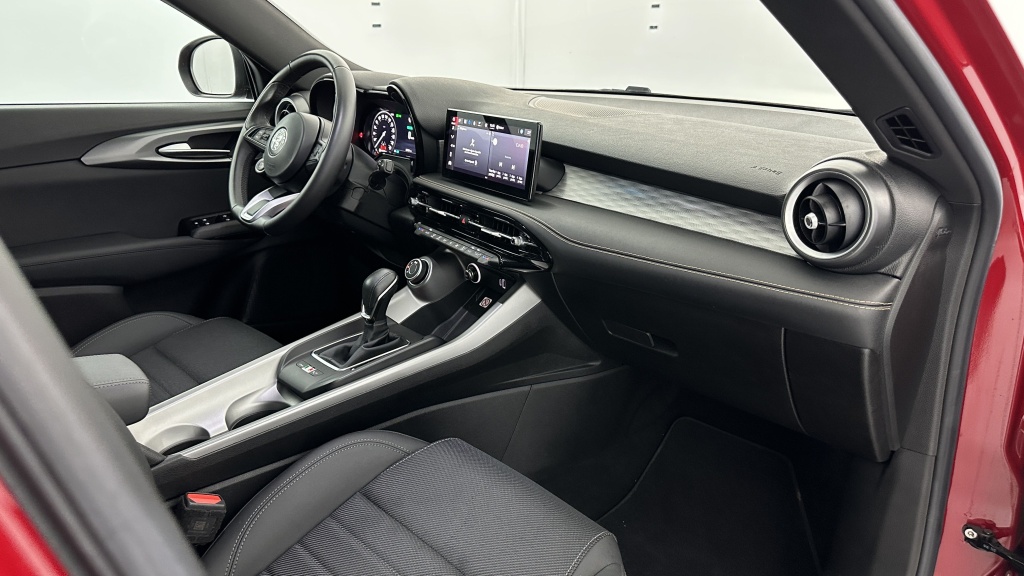 ALFA ROMEO Tonale 1.3 Hybride Rechargeable PHEV 280ch AT6 Ti - ref: 8-GLI00012645 - Photo 8