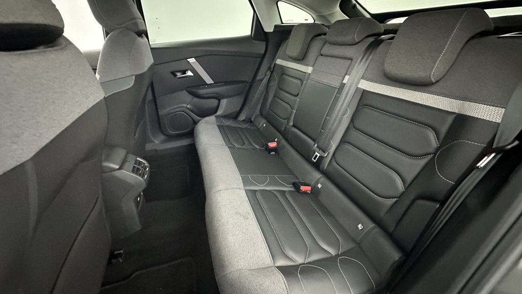 CITROEN C4 III 1.5 BlueHDi 130ch Shine EAT8 - ref: 8-GLI00012707 - Photo 9