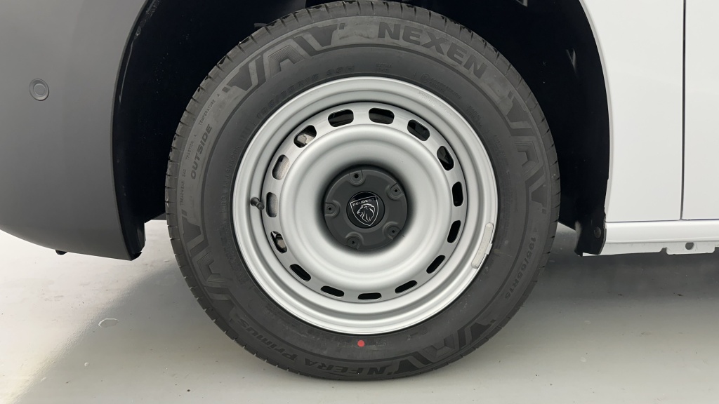 PEUGEOT Partner III M 650kg 1.5 BlueHDi 100ch  - ref: 8-GLI00015451 - Photo 11