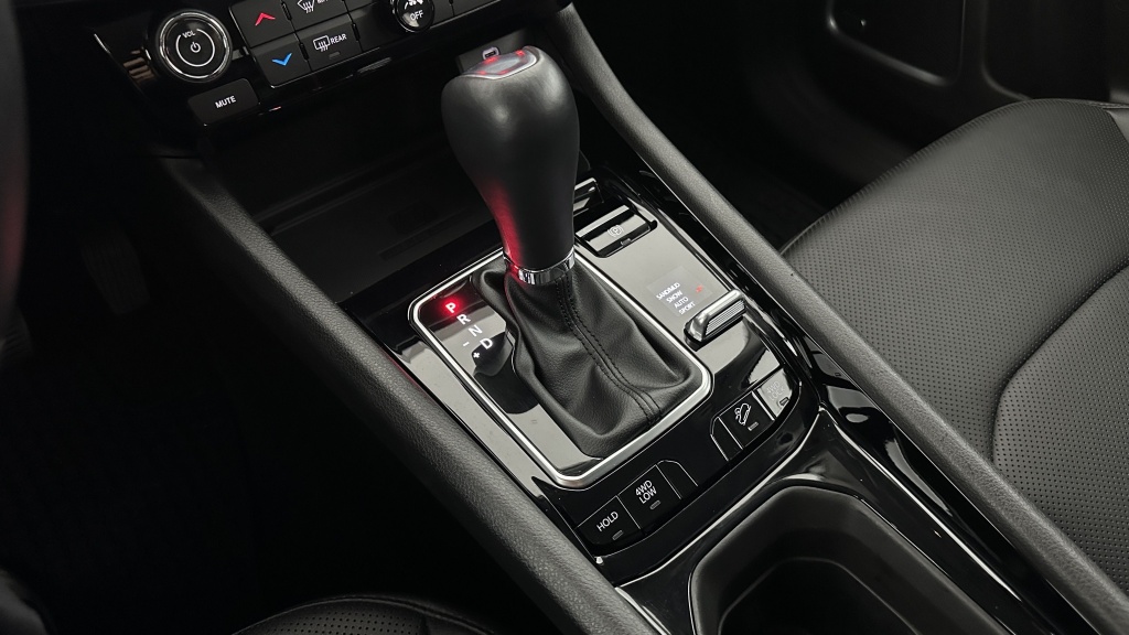 JEEP Compass II 1.3 Turbo T4 240ch PHEV 4xe S AT6 eAWD - ref: 8-GLI00015698 - Photo 17